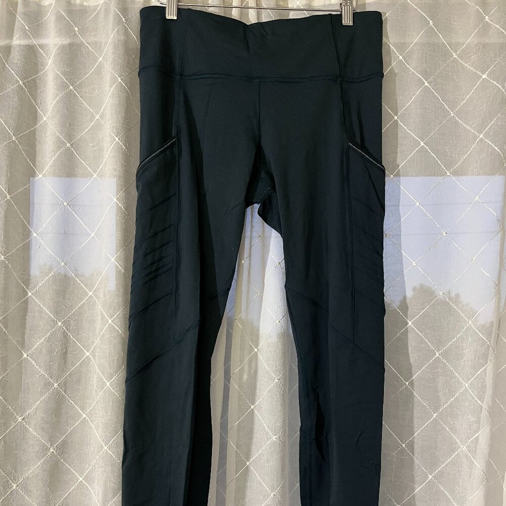 Dark blue lululemon leggings size 10